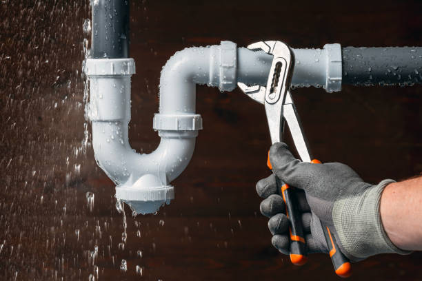 Professional Drain Cleaning technician working in Cresson, TX